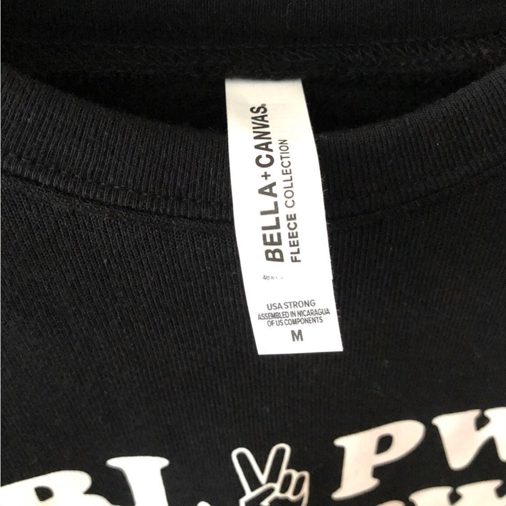 GRL PWR (Girl Power) cropped sweatshirt. Trendy/Super Cute/Size M - Picture 3 of 7